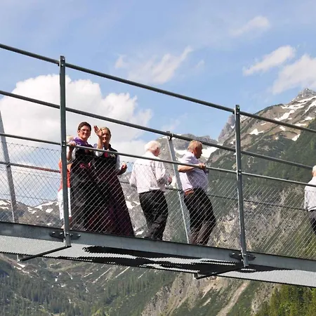 شقة In Holzgau/tirol 616