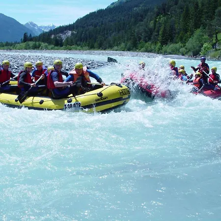 شقة In Holzgau/tirol 616